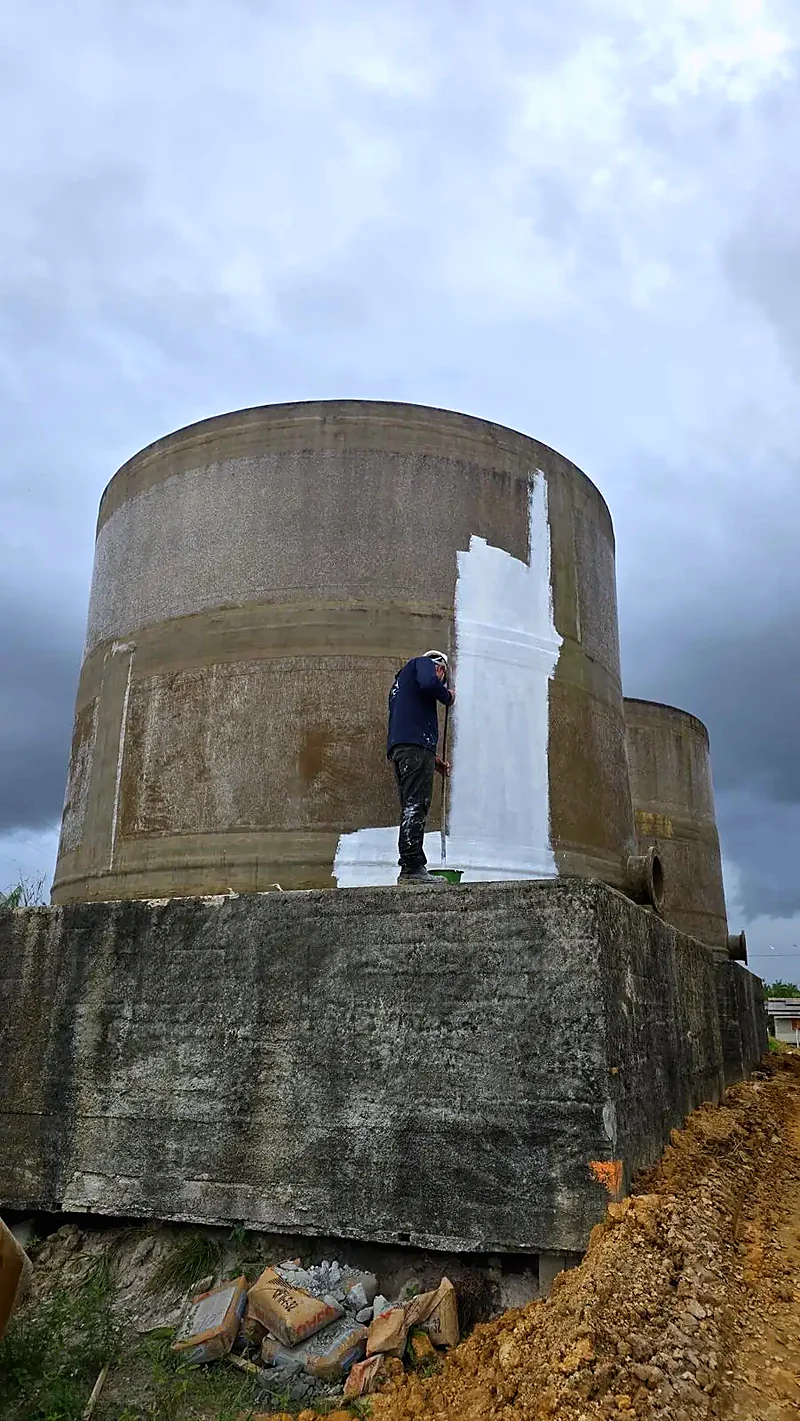 Acabamento externo de reator revitalizado